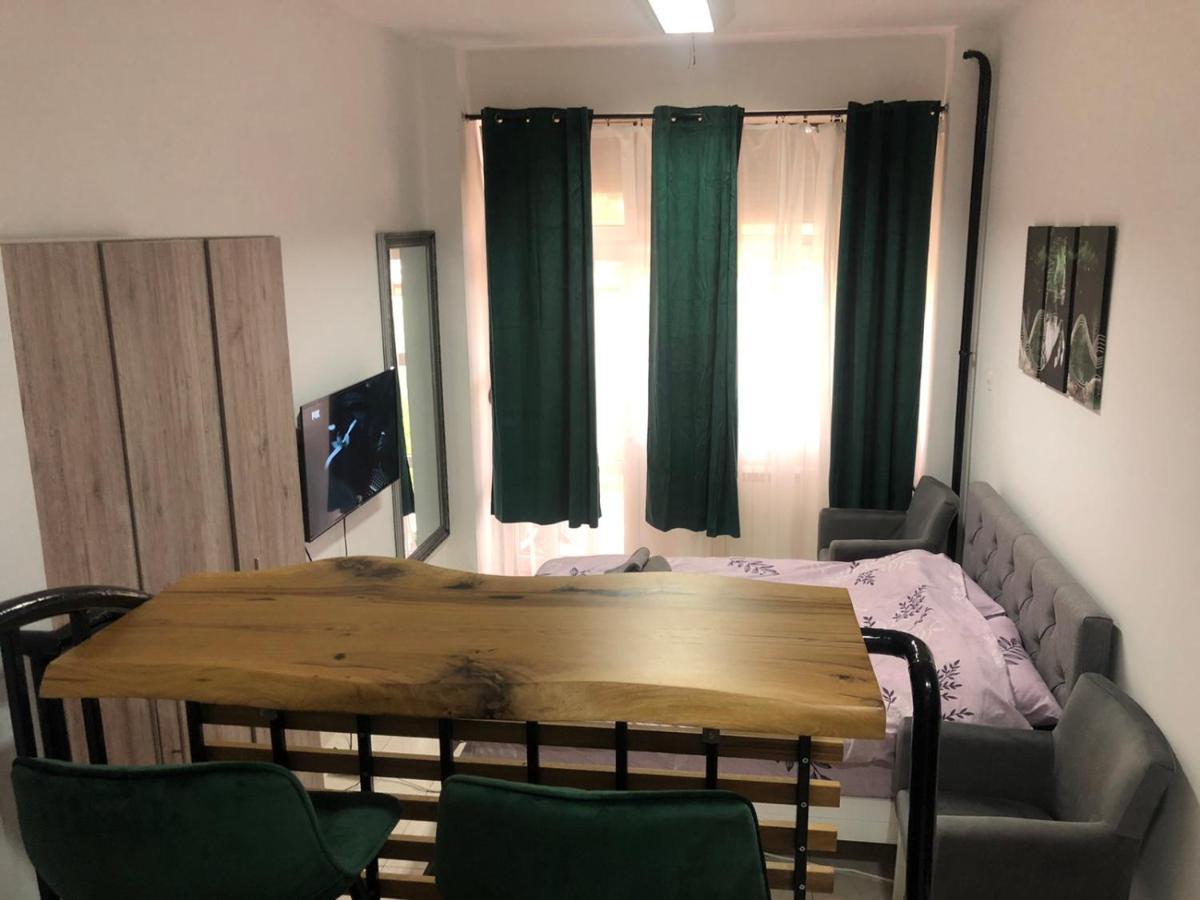 Kosa Apartman Bezanija Kültér fotó